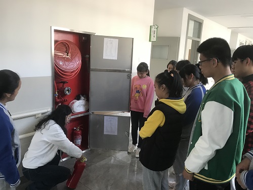 滅火器.jpg 滅火器.jpg